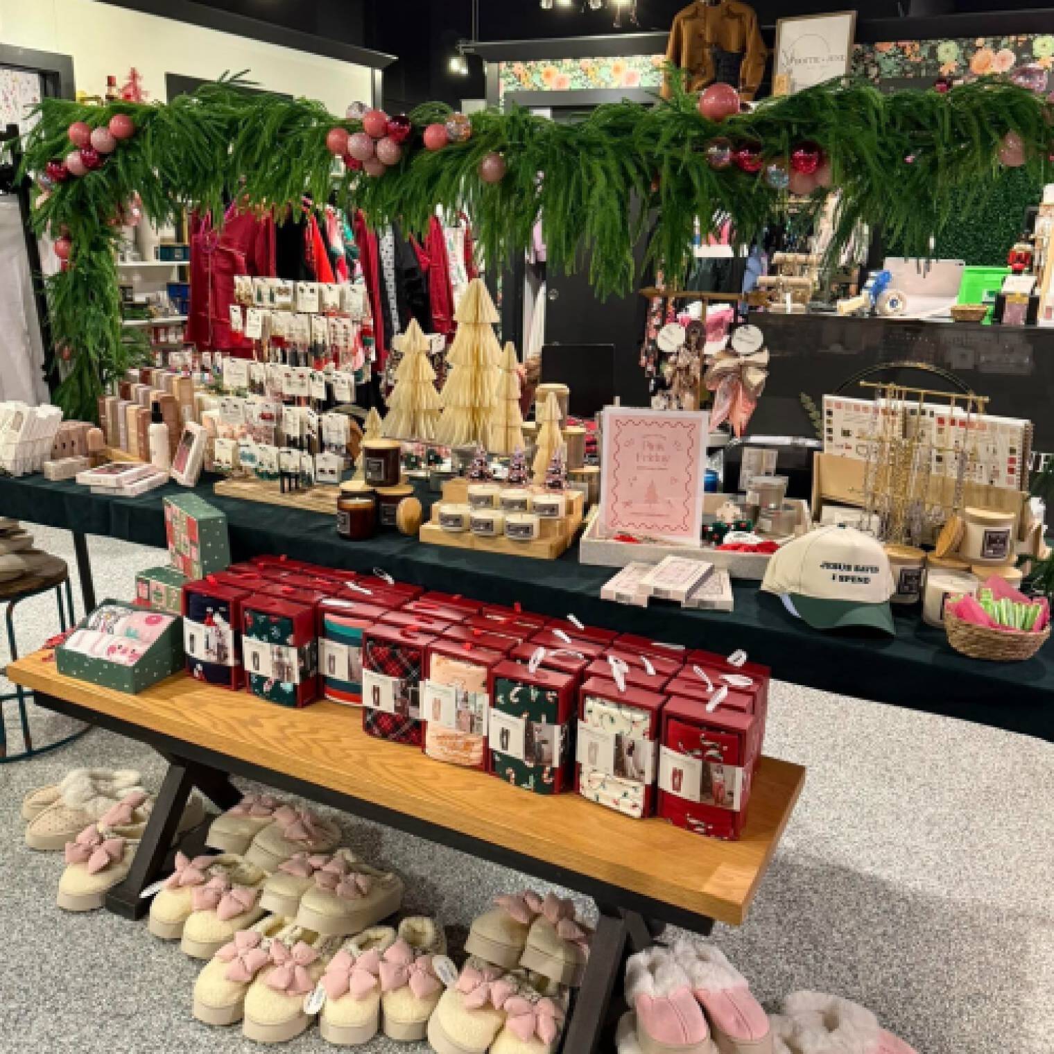 Holiday gift display